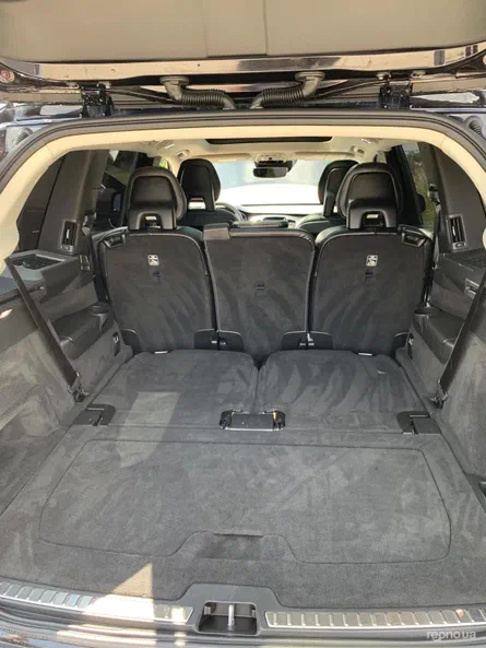 Volvo XC90 2018 - 13