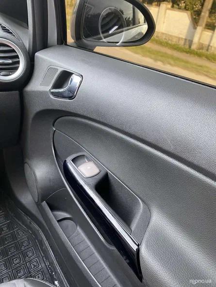 Opel Corsa 2013 - 13