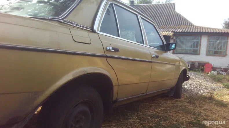 Mercedes-Benz E-Класс 1979