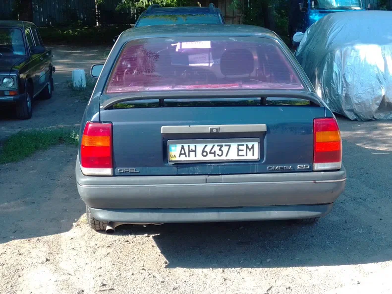 Opel Omega 1987