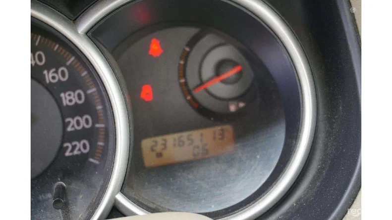 Nissan Tiida 2009 - 13