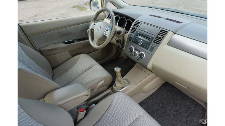Nissan Tiida 2009 - 7