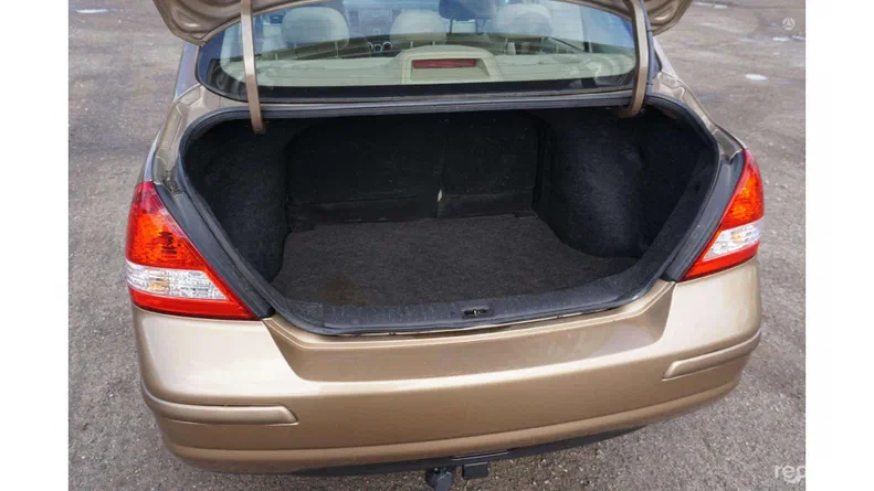 Nissan Tiida 2009 - 14