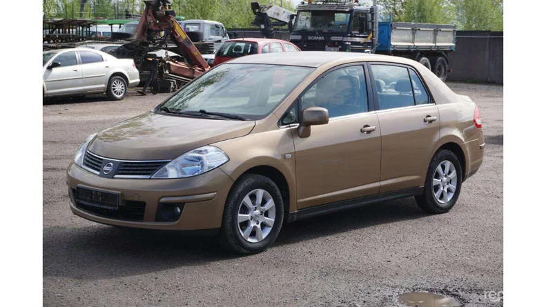 Nissan Tiida 2009