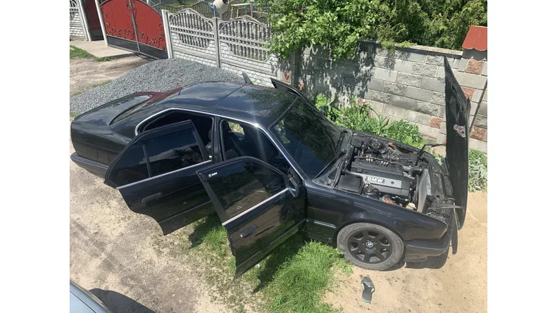 BMW 5 серія 1993 - 14