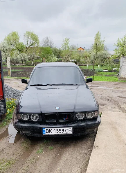 BMW 5 серии 1993