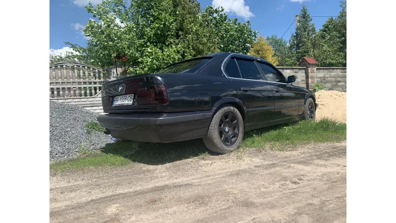 BMW 5 серии 1993
