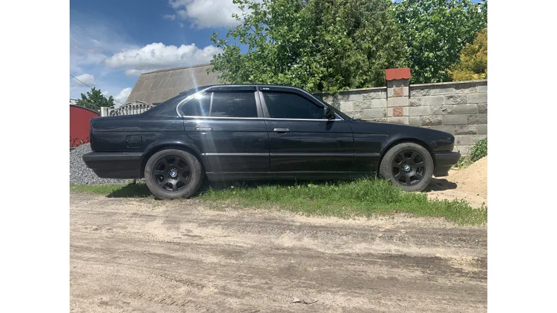 BMW 5 серии 1993