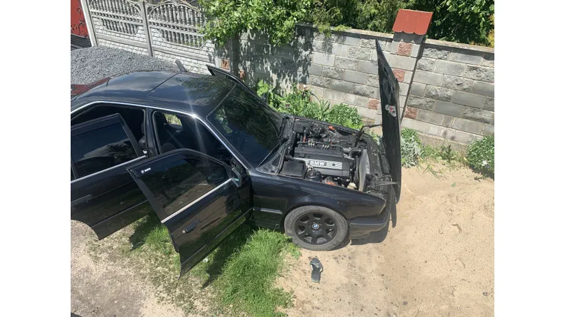 BMW 5 серія 1993 - 15