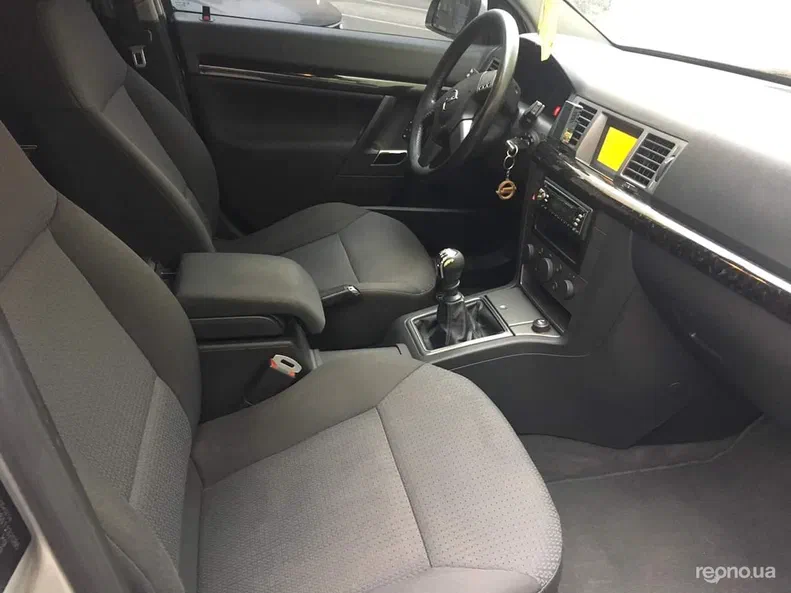 Opel Vectra 2004 - 5