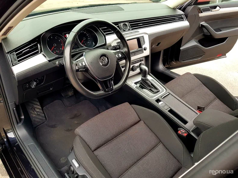 Volkswagen Passat 2016 - 14