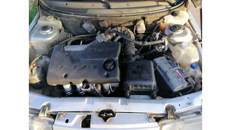 Lada (ВАЗ) 2111 2004