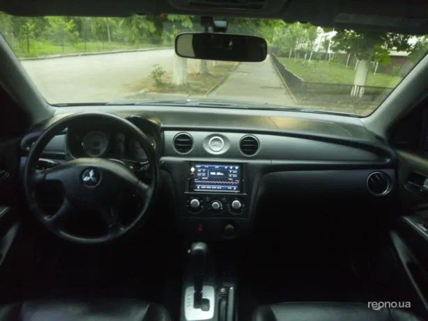 Mitsubishi Outlander 2005