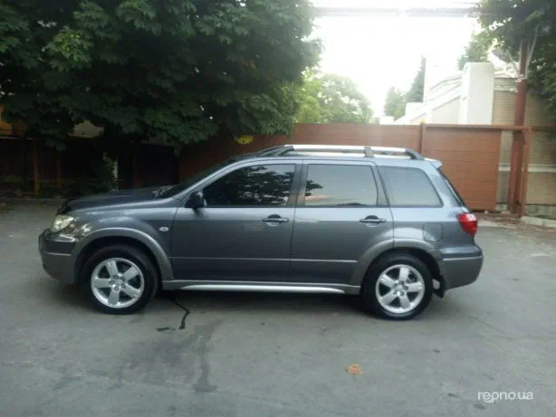 Mitsubishi Outlander 2005 - 5