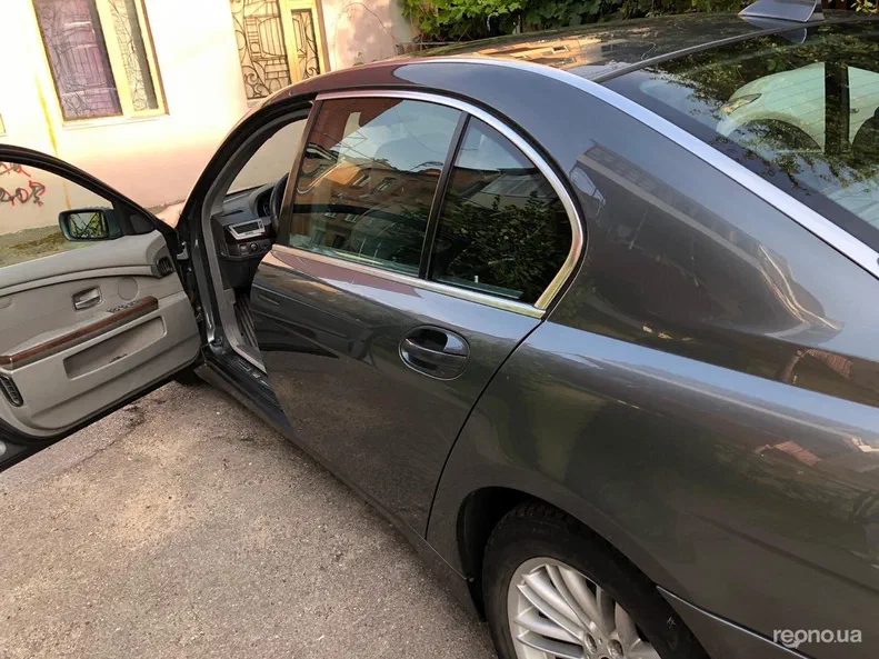BMW 7 серія 2005 - 17