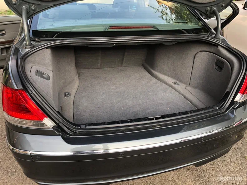 BMW 7 серія 2005 - 19