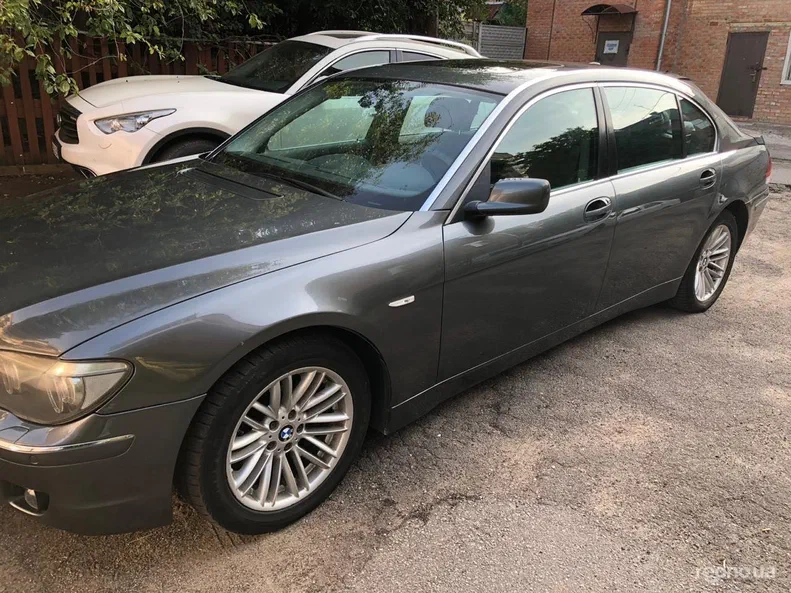 BMW 7 серія 2005 - 12