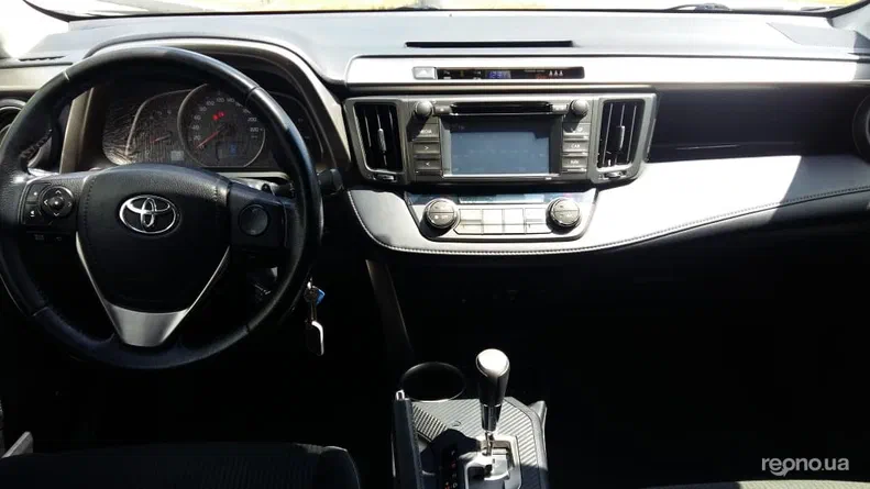 Toyota RAV4 2014