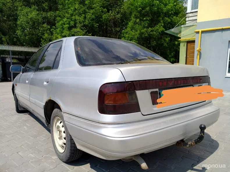 Hyundai Lantra 1992