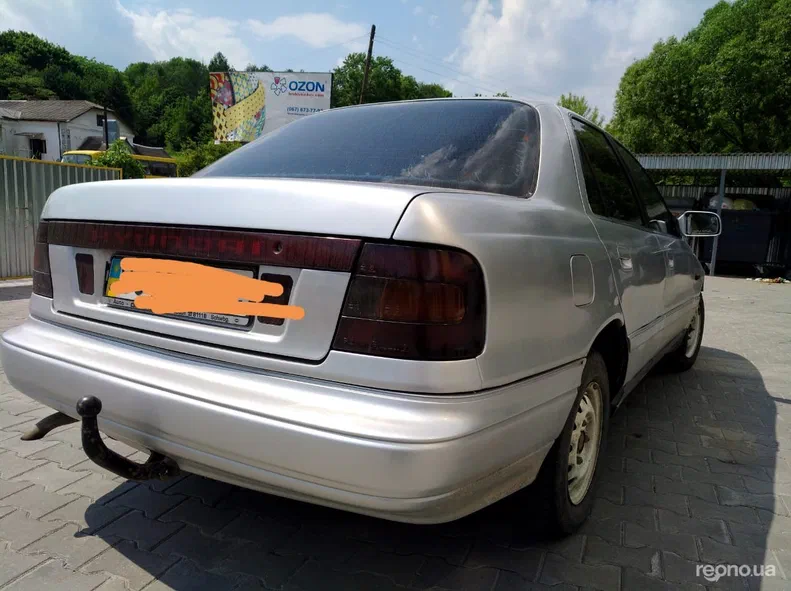 Hyundai Lantra 1992 - 8