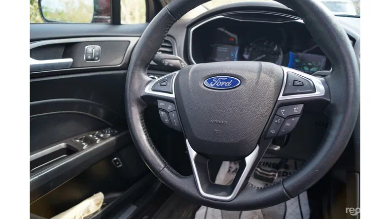 Ford Fusion 2016 - 17