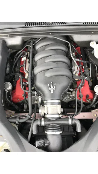 Maserati Quattroporte 2004 - 9