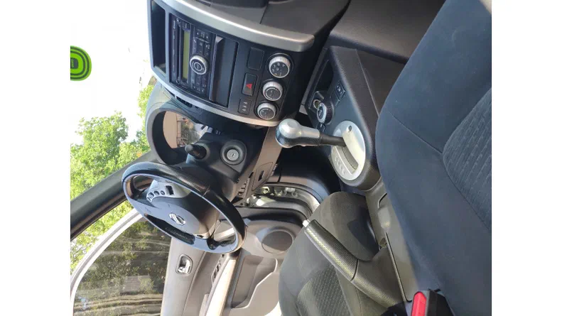 Nissan X-Trail 2012 - 17