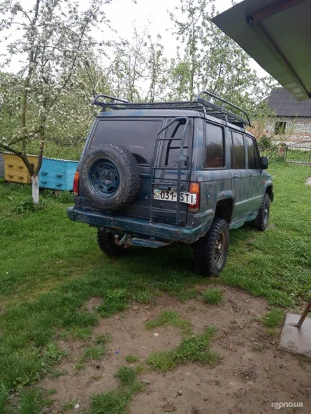Isuzu Trooper 1987