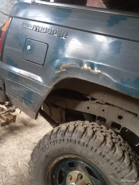 Isuzu Trooper 1987 - 12