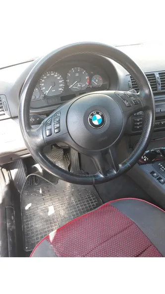 BMW 325 2002