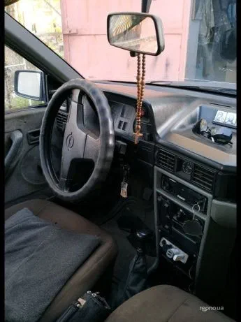 Opel Kadett 1987 - 5