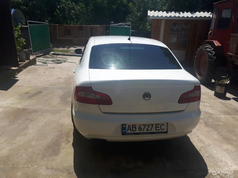 Skoda Superb 2009 - 10