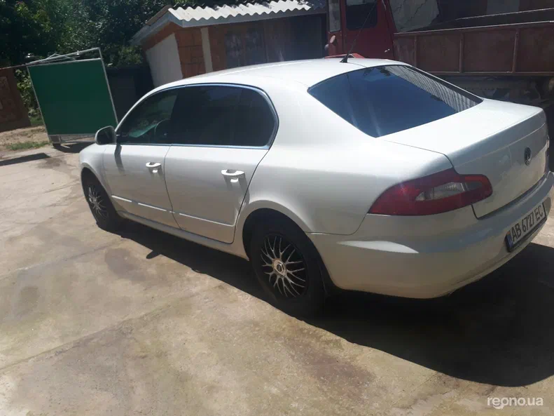 Skoda Superb 2009 - 7
