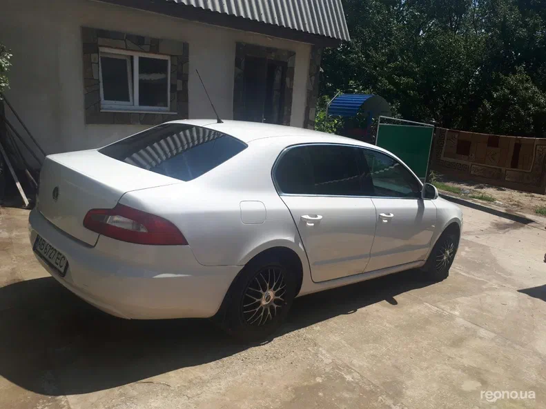 Skoda Superb 2009 - 17