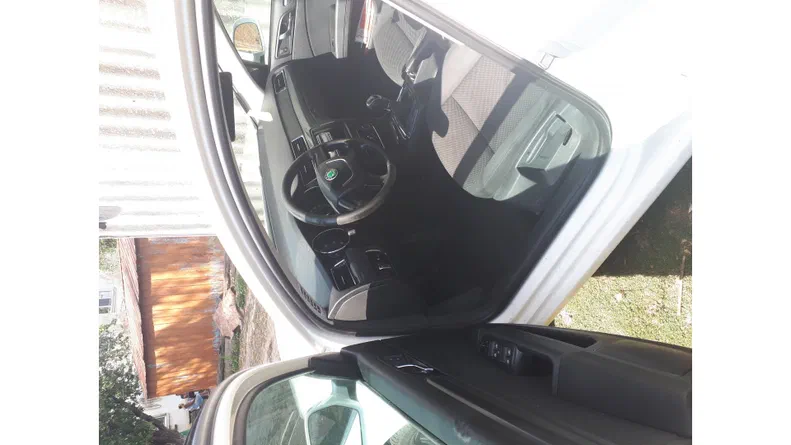 Skoda Superb 2009 - 6