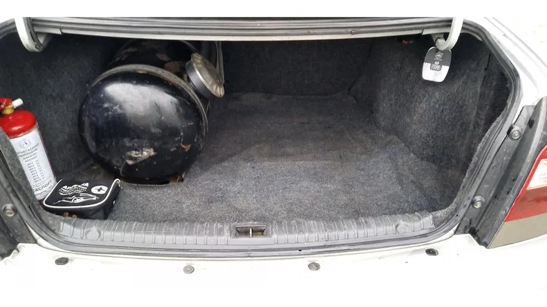 Daewoo Nubira 2000 - 11