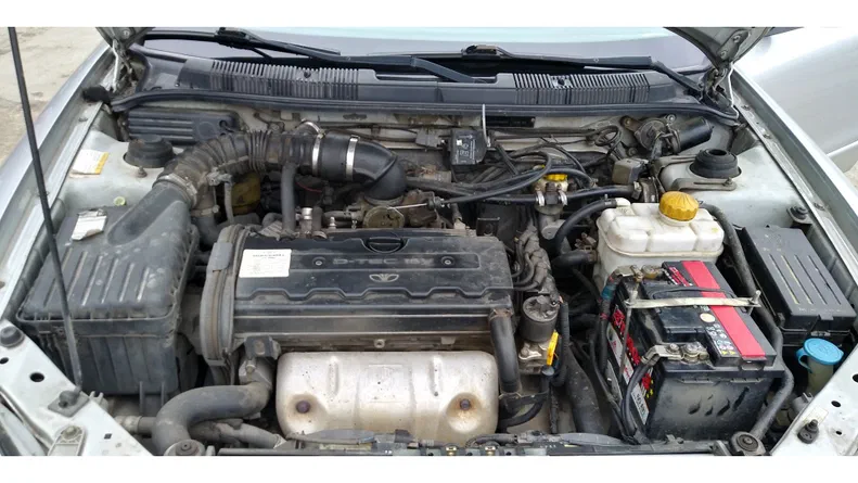 Daewoo Nubira 2000 - 7