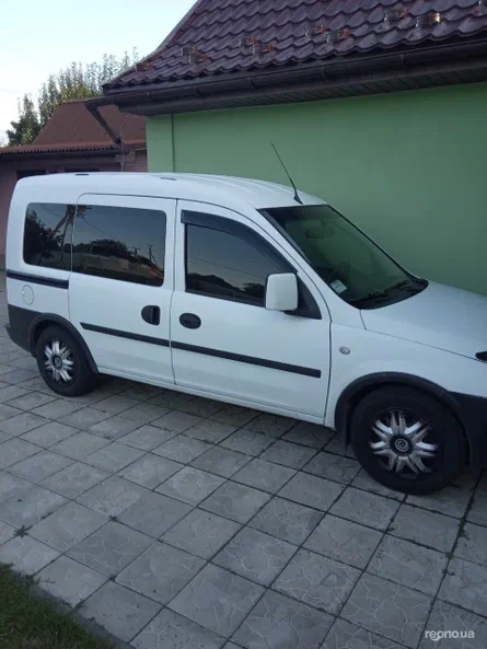 Opel Combo 2008 - 0