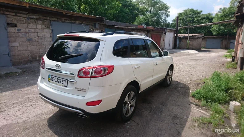 Hyundai Santa Fe 2011