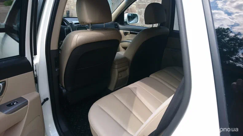 Hyundai Santa Fe 2011