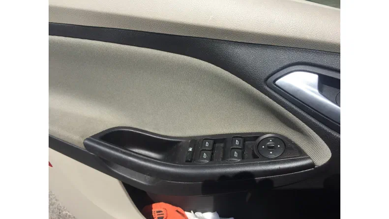 Ford Focus 2013 - 10