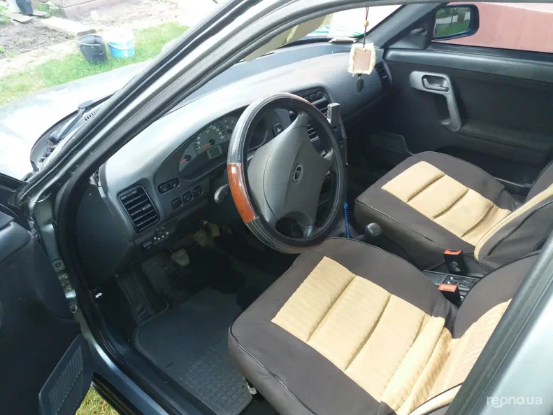 Lada (ВАЗ) 2111 2013