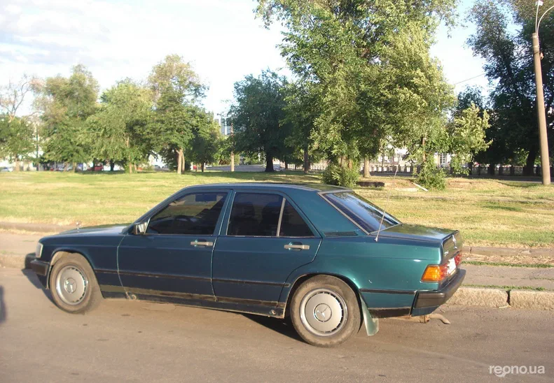 Mercedes-Benz E-Класс 1982