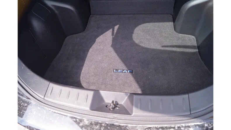 Nissan Leaf 2016 - 18