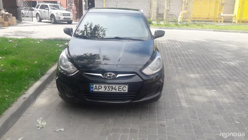 Hyundai Accent 2013