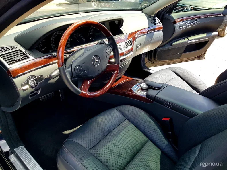 Mercedes-Benz S-Клас 2011 - 18