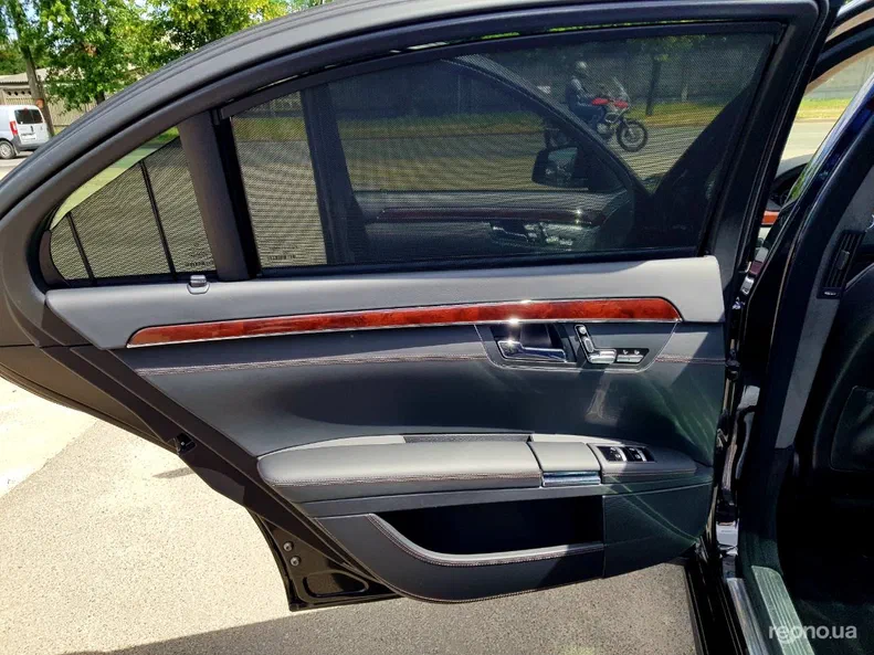 Mercedes-Benz S-Клас 2011 - 20