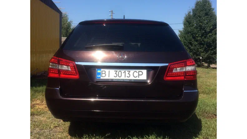 Mercedes-Benz E-Клас 2010 - 5