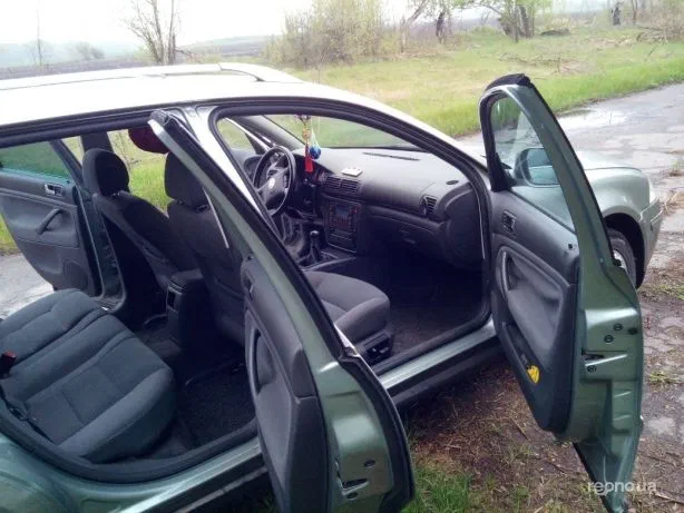 Volkswagen Passat 2004 - 8