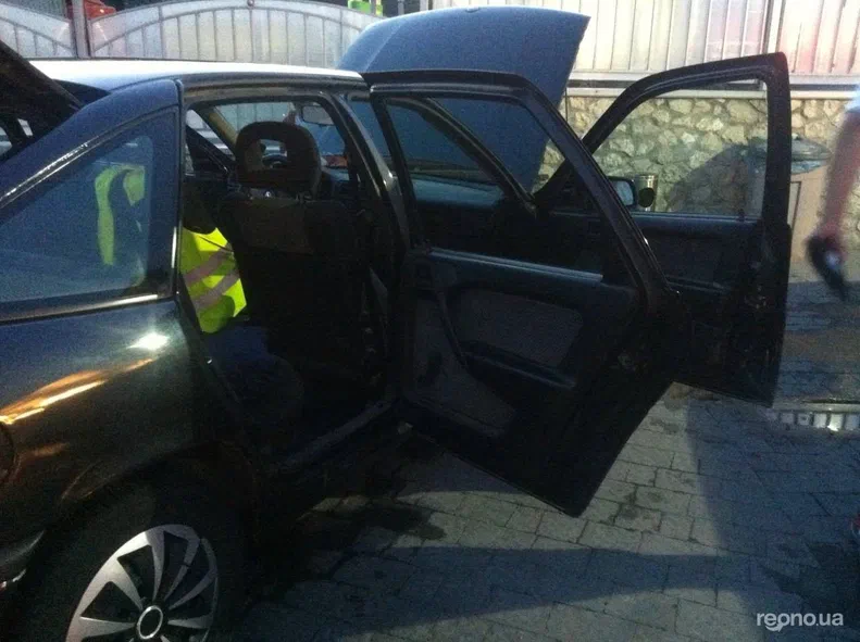 Opel Vectra 1991 - 8